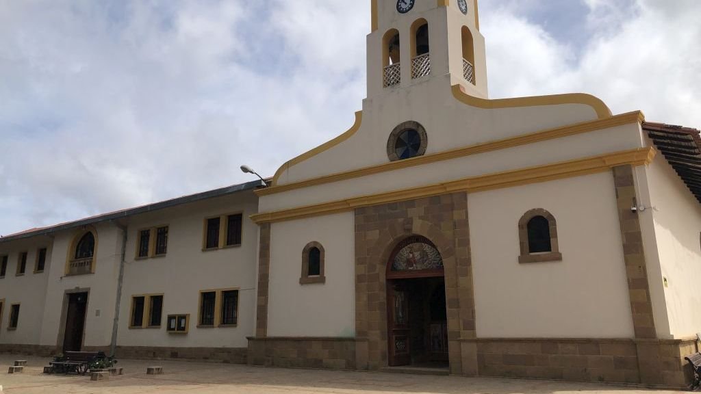 Vista frontal de la Iglesia de Samaipata